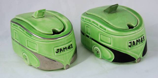 Example of Beswick pottery caravans
