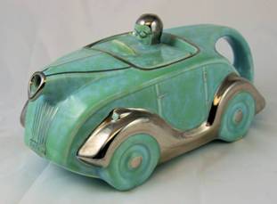 Examples of an post war mottled teapot designs